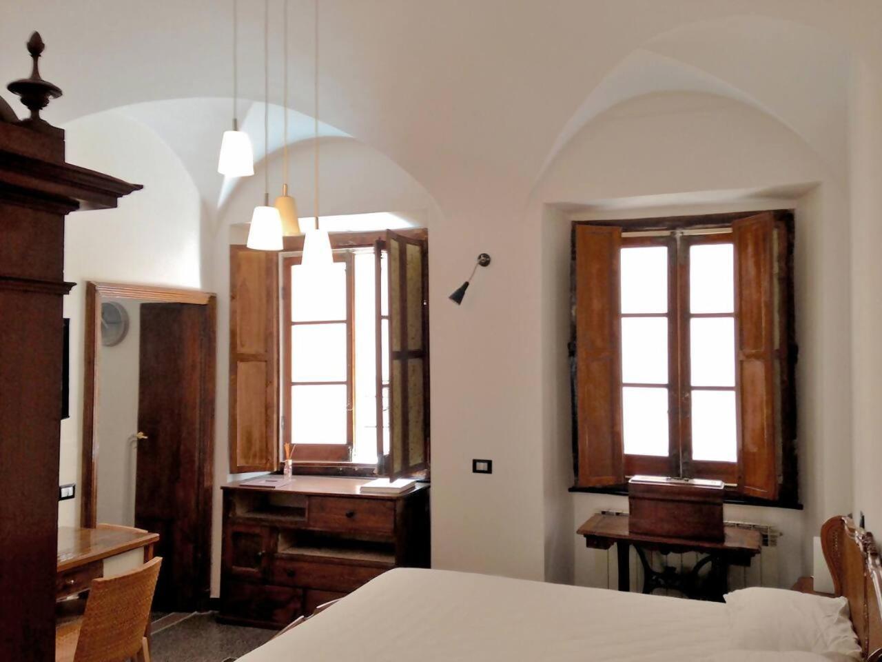 Lovingenoa Old Stone Apartment