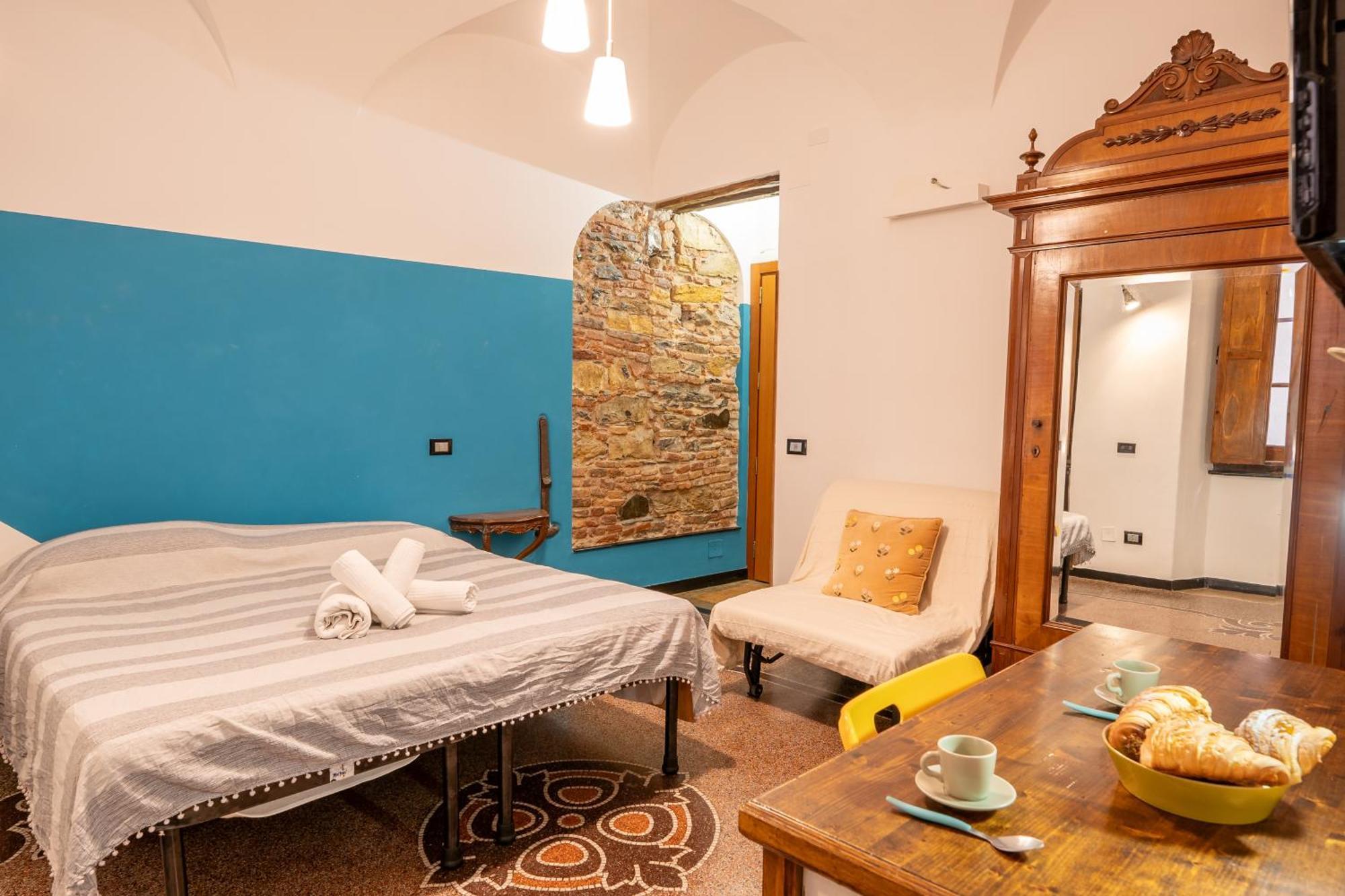 Lovingenoa Old Stone Apartment
