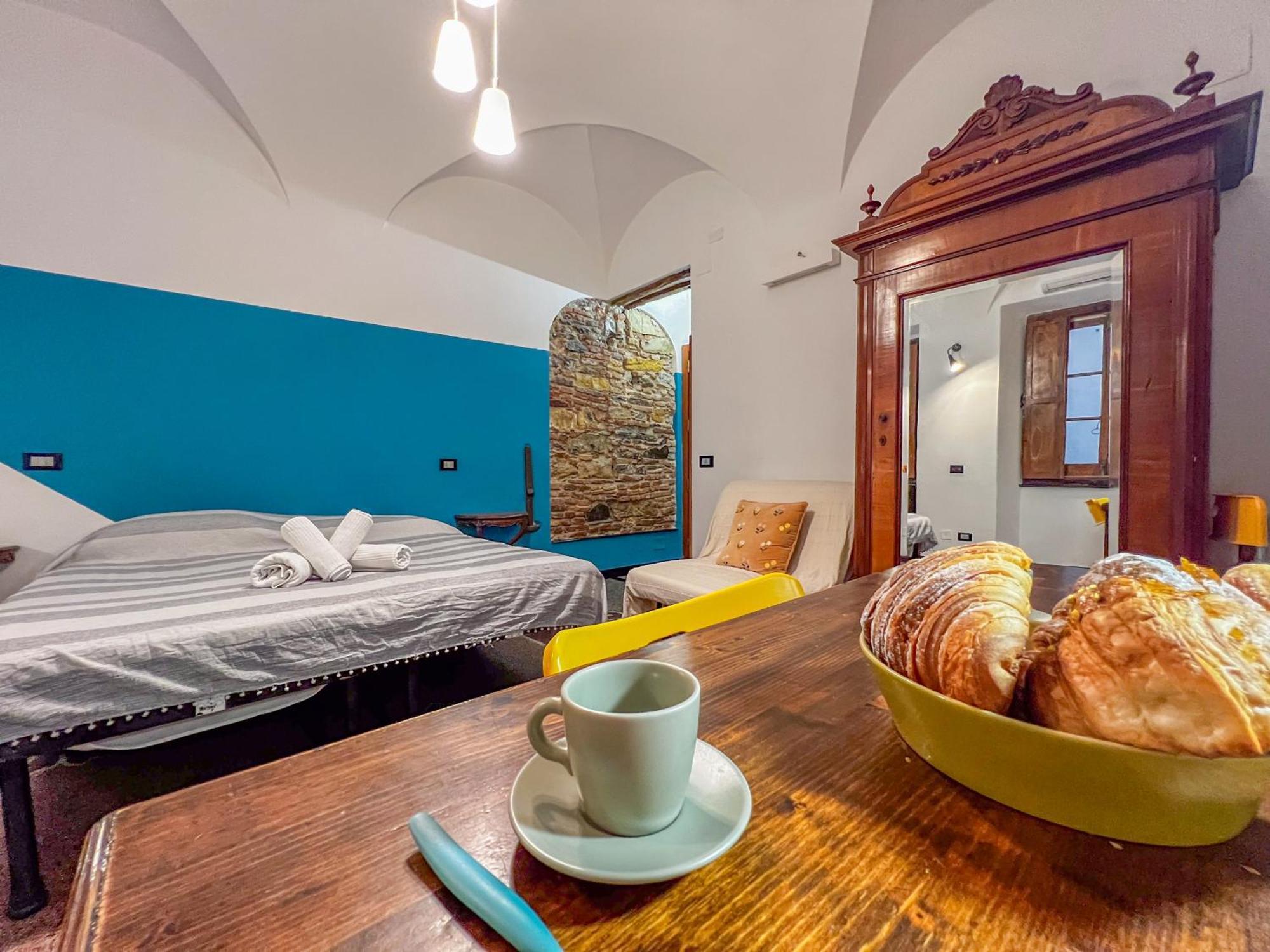 Lovingenoa Old Stone Apartment