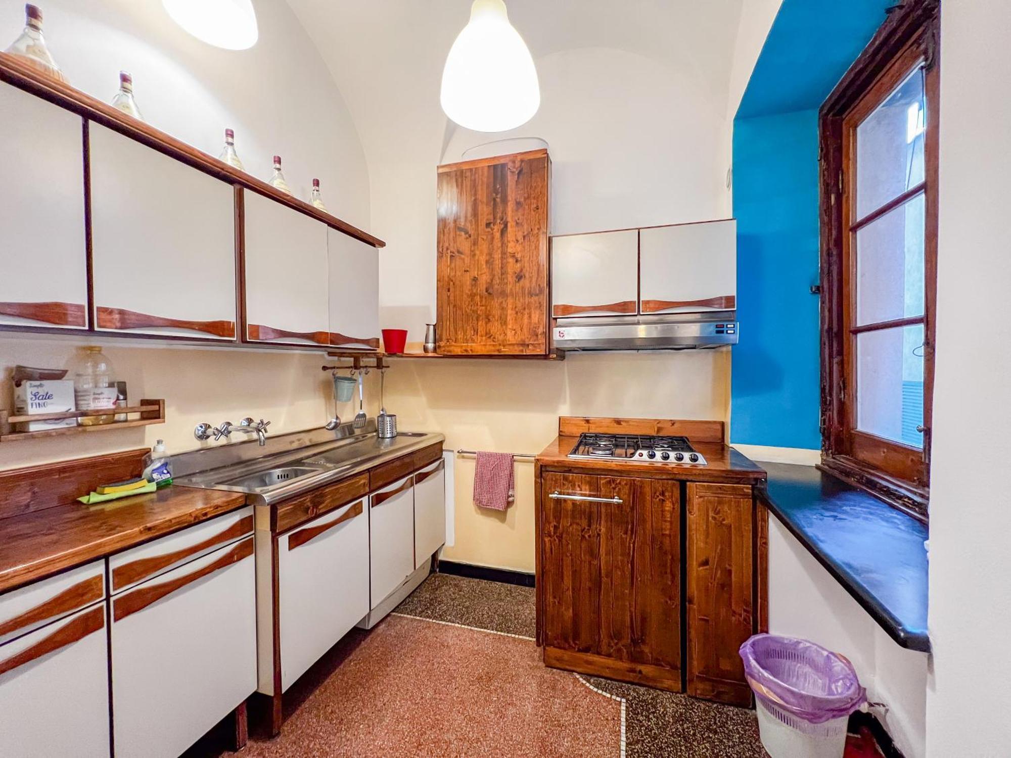 Lovingenoa Old Stone Apartment *